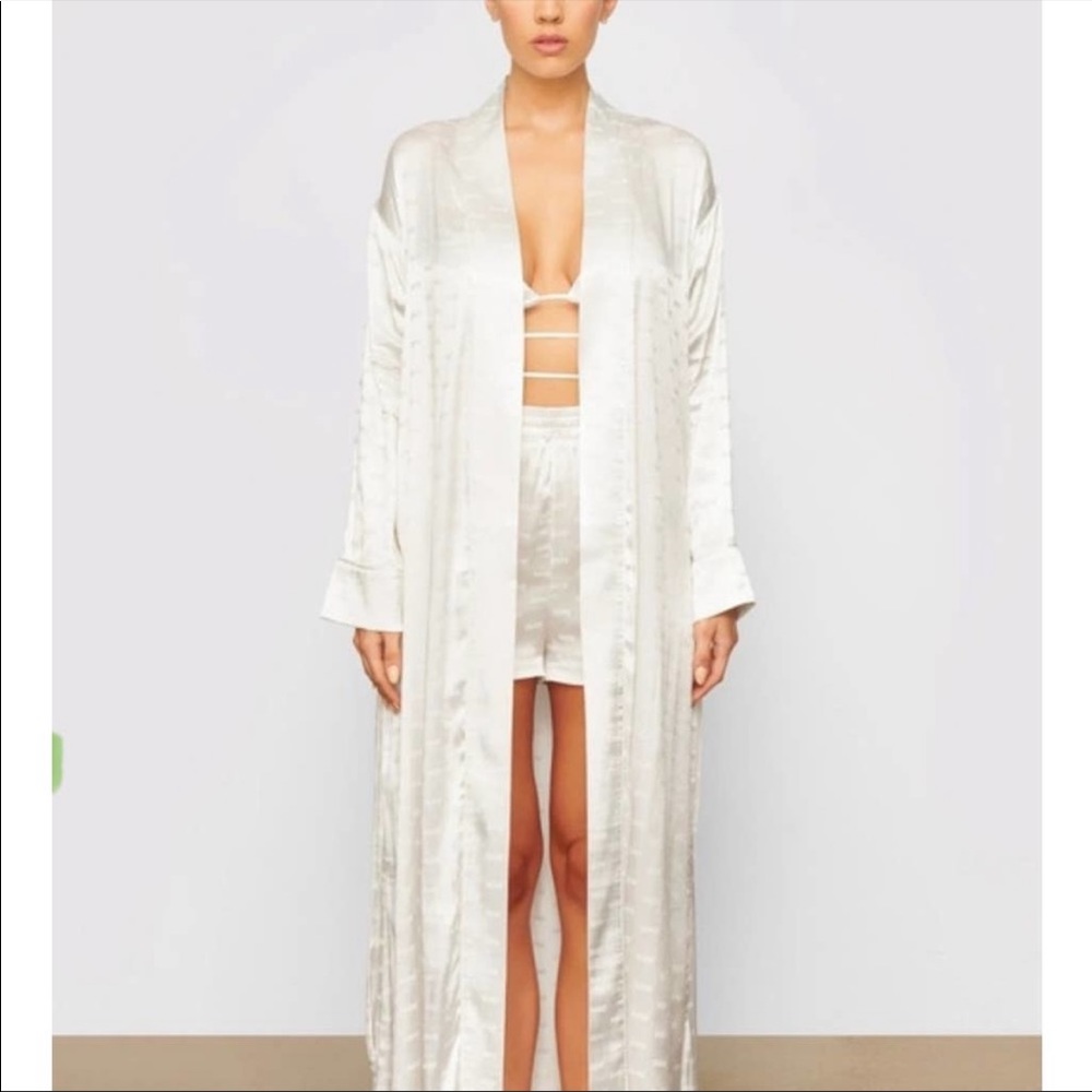 SKIMS robe size L